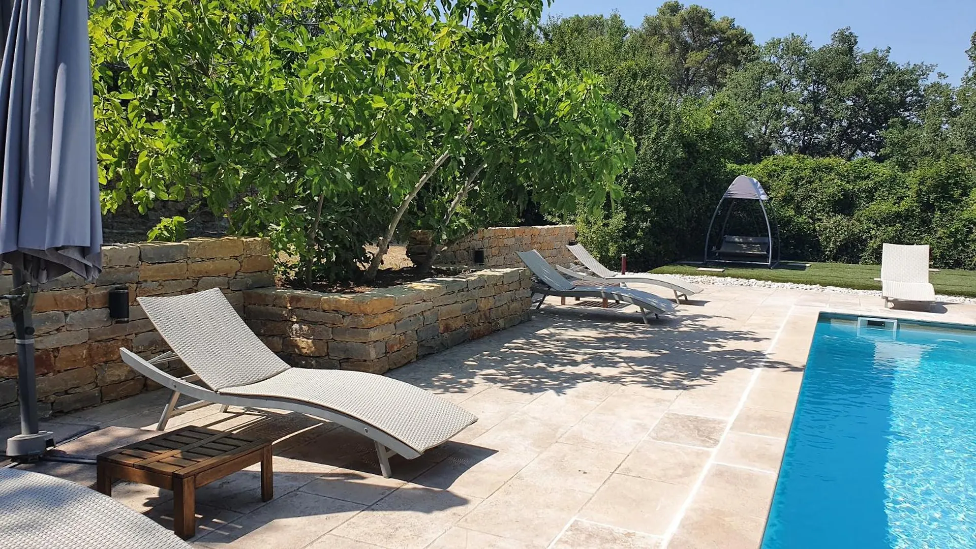 Villa Grande Piscine 5000M² 5 Chambres, Paisible Nature Peynier 0*,  France