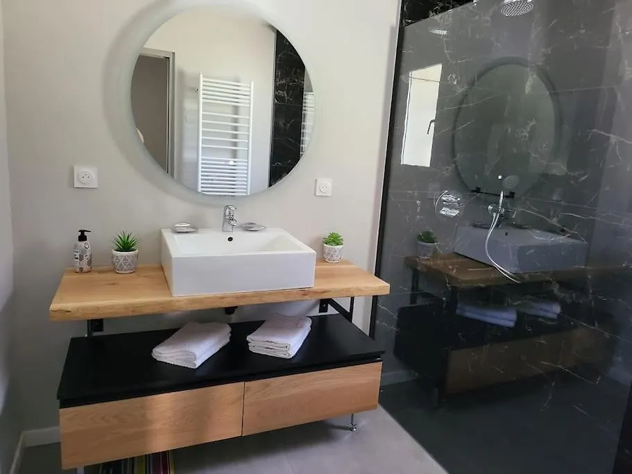 Villa Grande Piscine 5000M² 5 Chambres, Paisible Nature Peynier 0*,  France