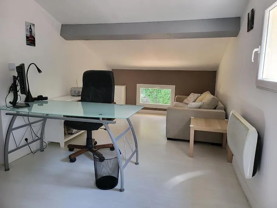 Villa Grande Piscine 5000M² 5 Chambres, Paisible Nature Peynier France