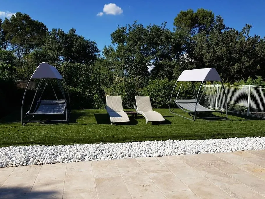 Villa Grande Piscine 5000M² 5 Chambres, Paisible Nature Peynier