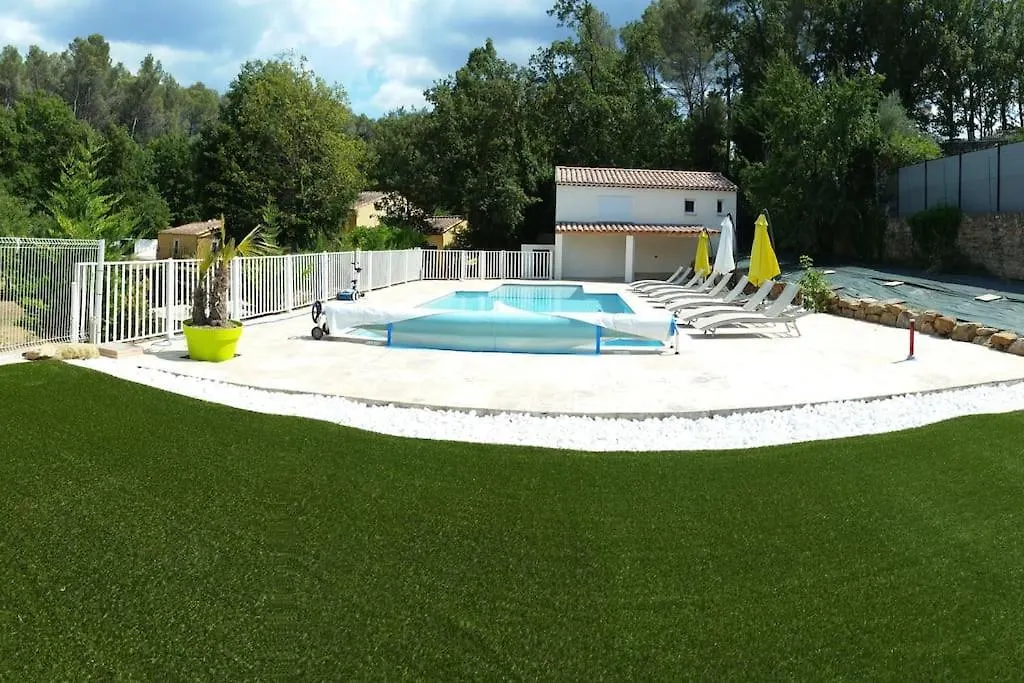 Villa Grande Piscine 5000M² 5 Chambres, Paisible Nature Peynier