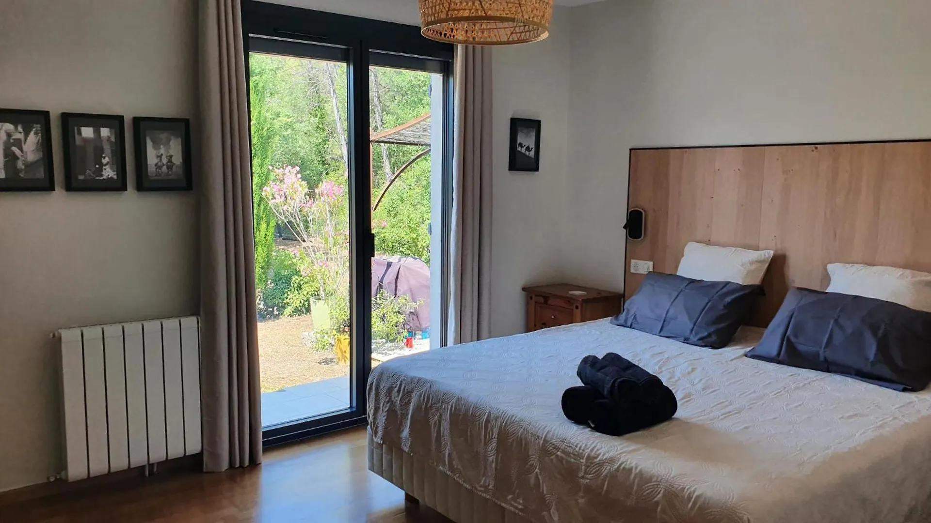 Villa Grande Piscine 5000M² 5 Chambres, Paisible Nature Peynier
