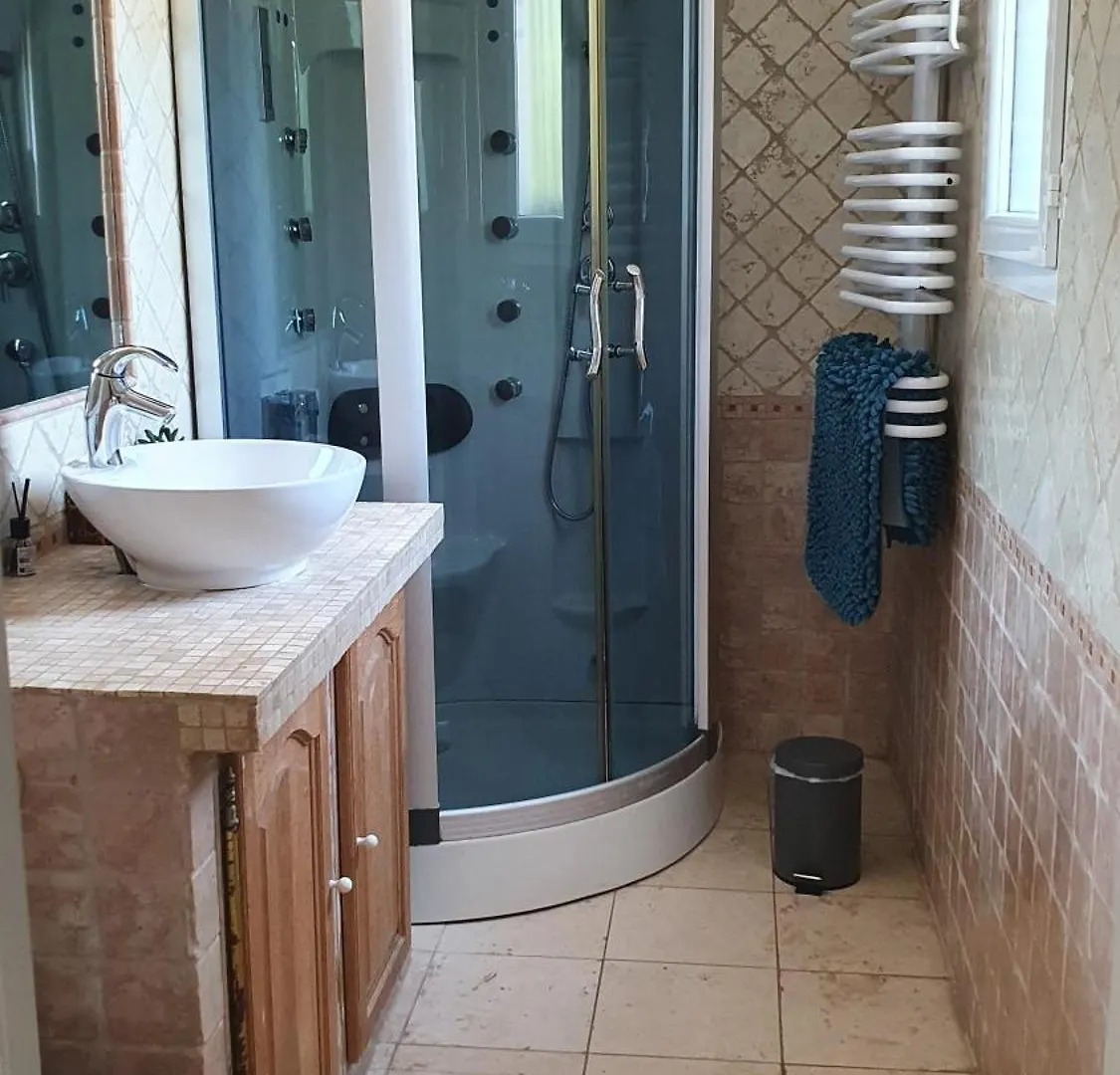 Villa Grande Piscine 5000M² 5 Chambres, Paisible Nature Peynier